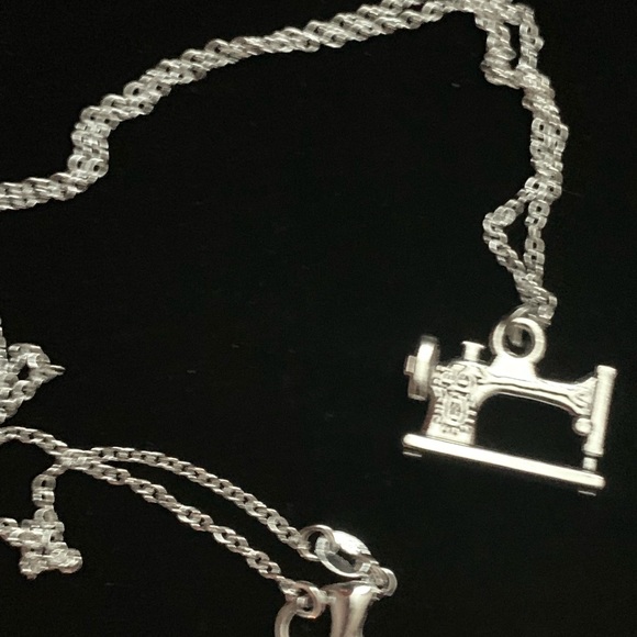 Pendant Necklace - Picture 3 of 5